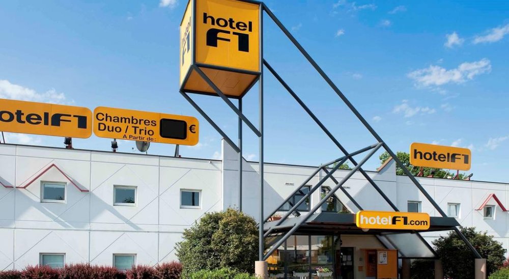 hotel tours f1