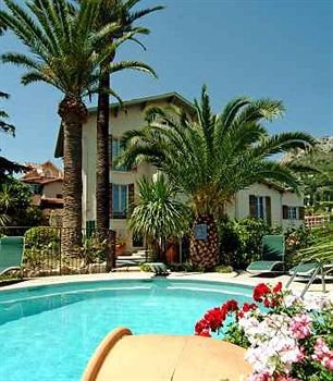 H\u00f4tel de Charme Villa Roseraie
